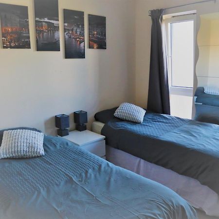 2Br Apt In Crawley W Parking - Near Gatwick Daire Dış mekan fotoğraf